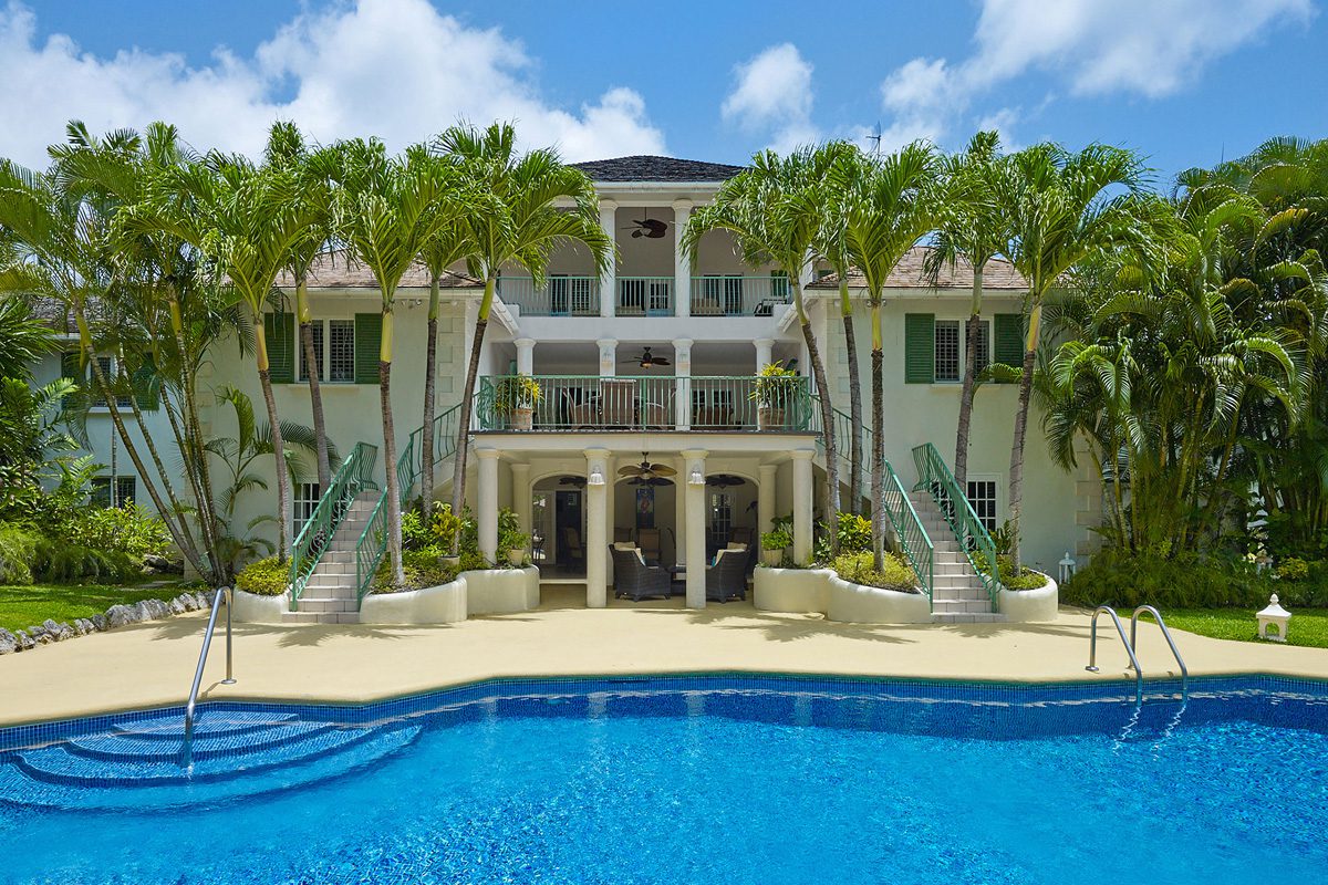 Aliseo villa with green stairs and pool