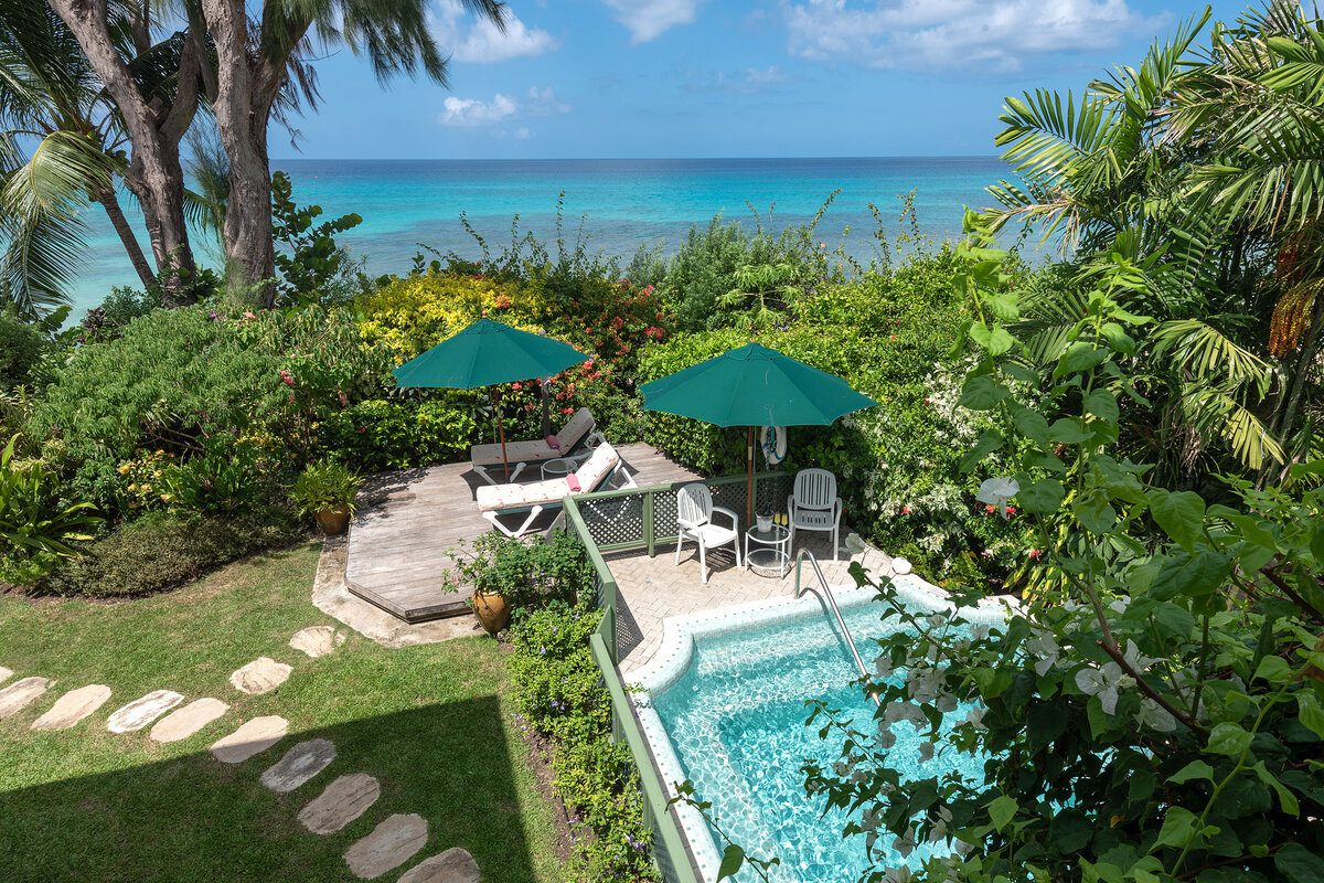 Swimming pool of family beachfront villa La Paloma Barbados