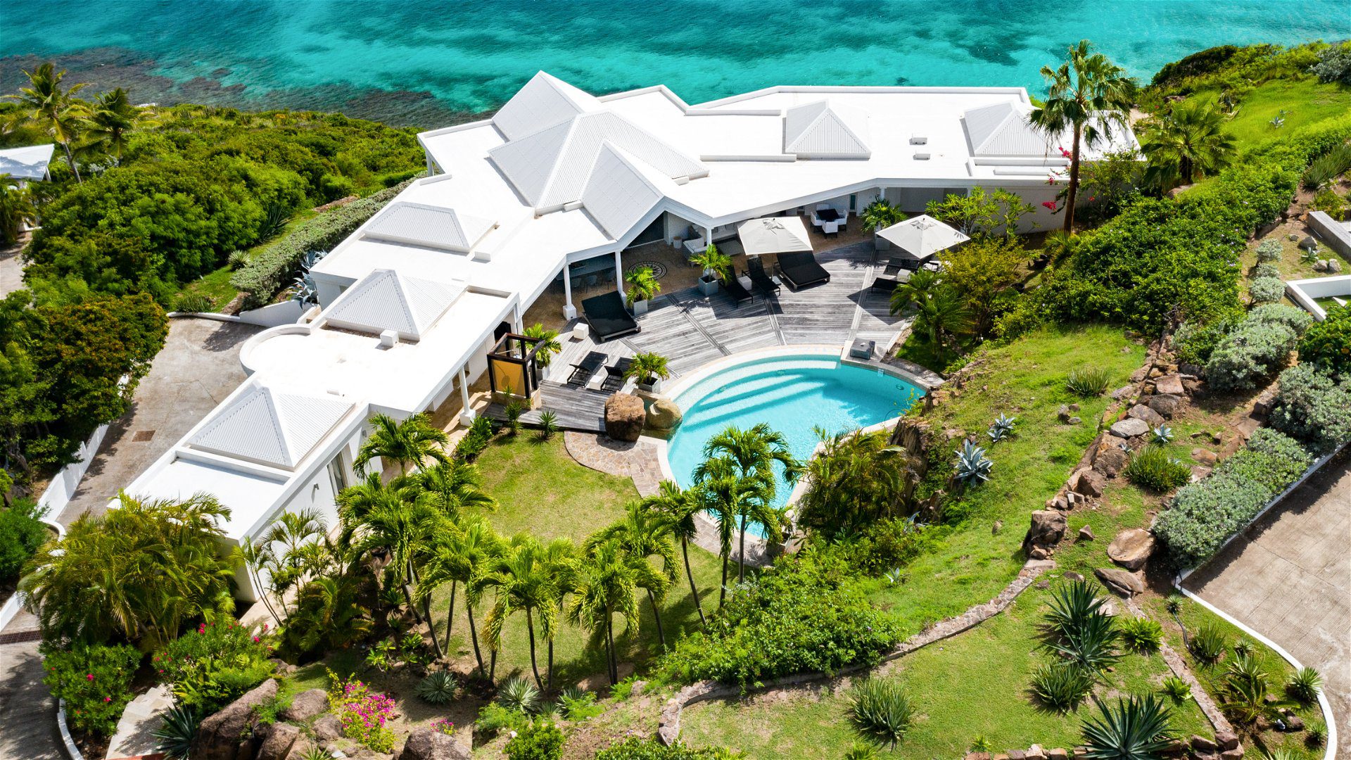 Luxury beachfront villa in St. Barth, Arrow Estate