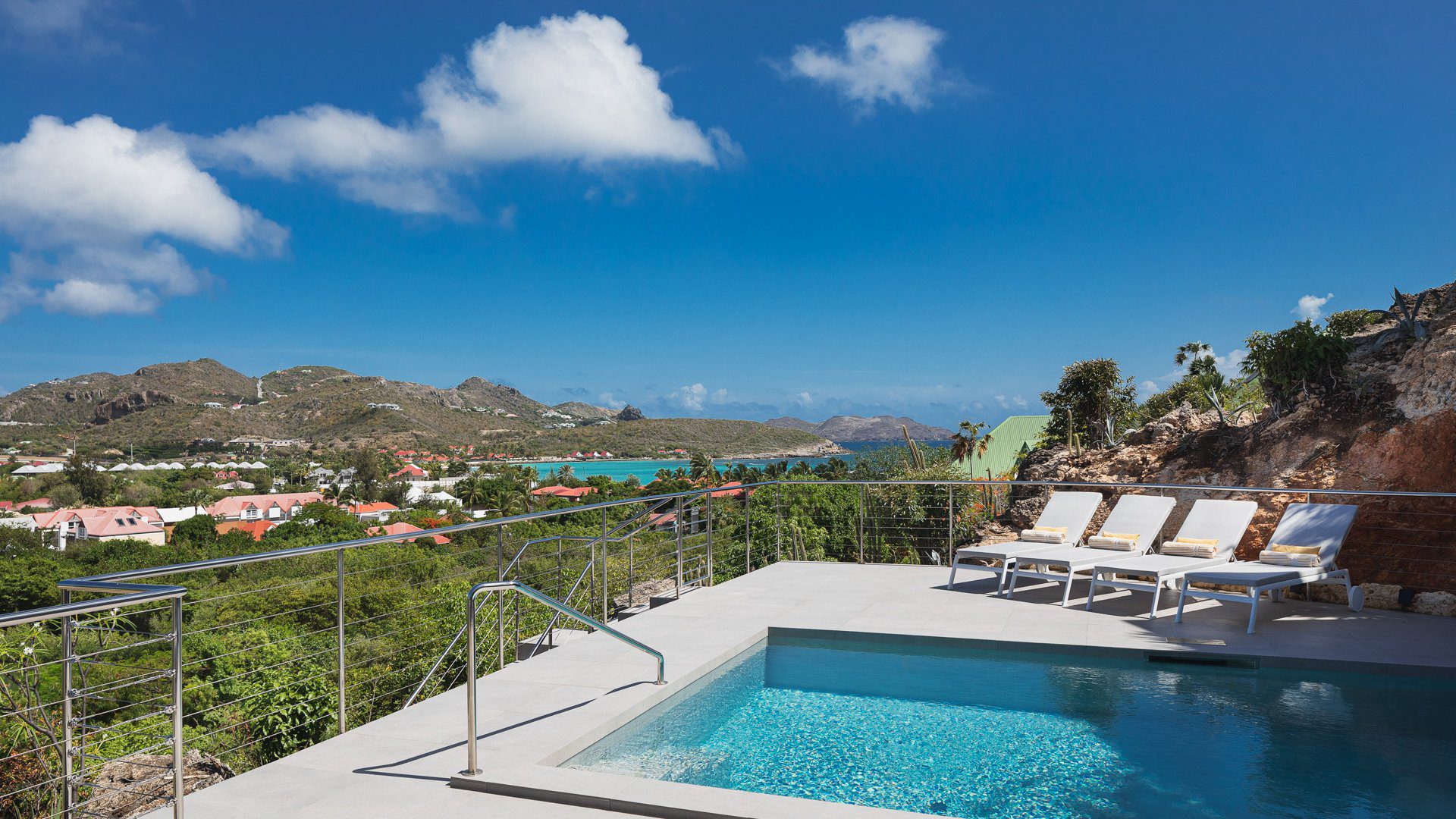 Luxury villa rental with a view in St. Barth, Villa Astra