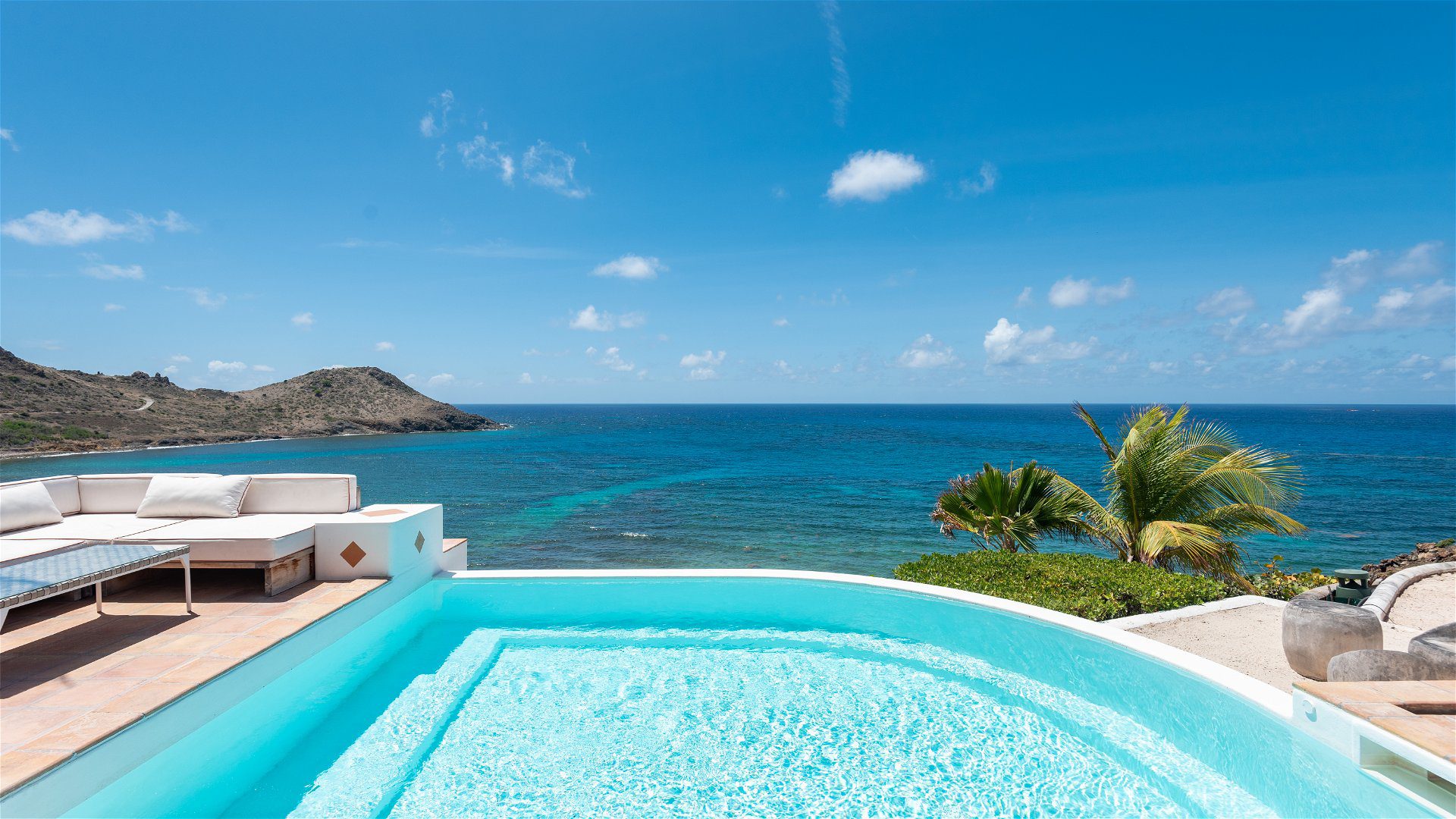 Beachfront villa rental in St. Barth, Villa Chant de L'Océan