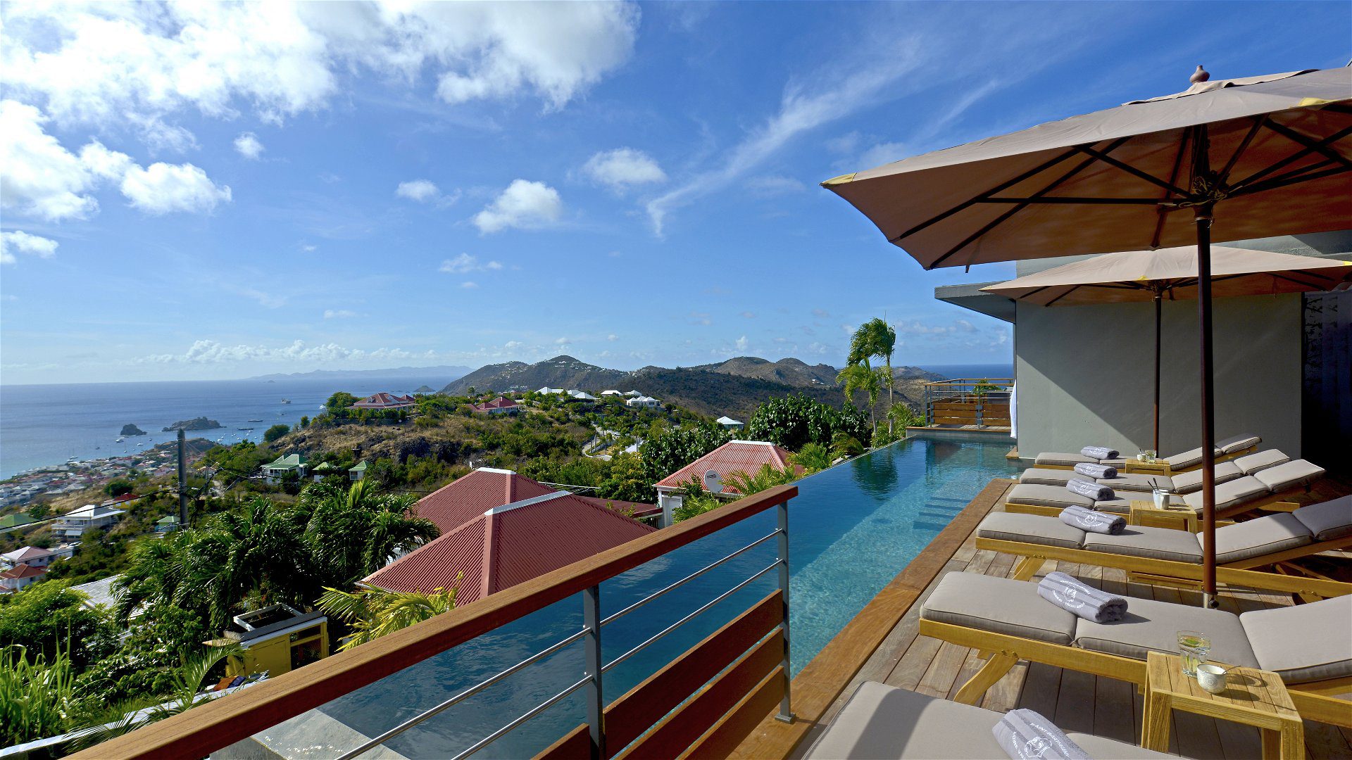 Luxury villa with a view in St. Barth, Villa Edunia